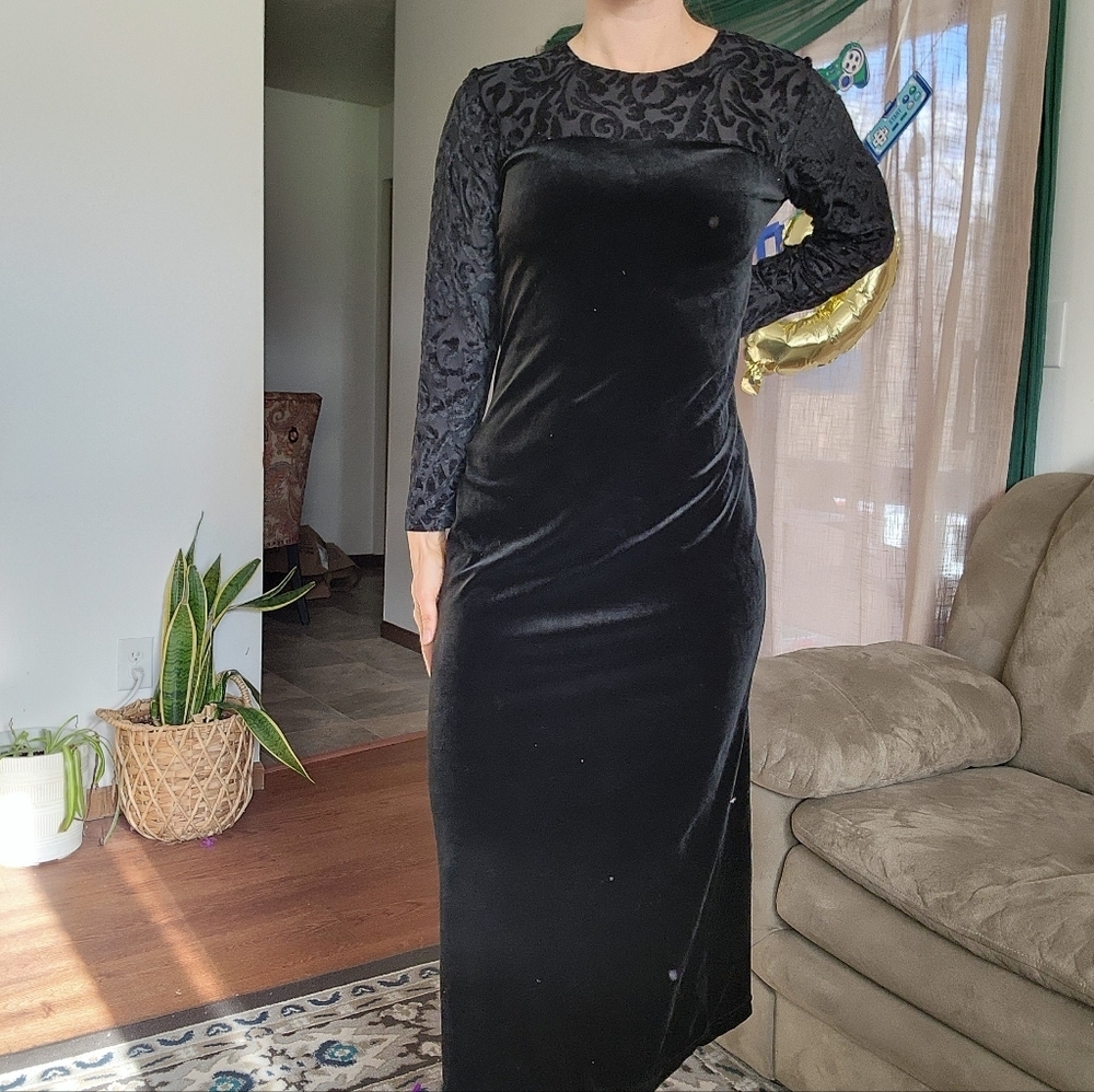 Diane Von Furstenberg Vintage Black Velvet Maxi Dress Size Medium